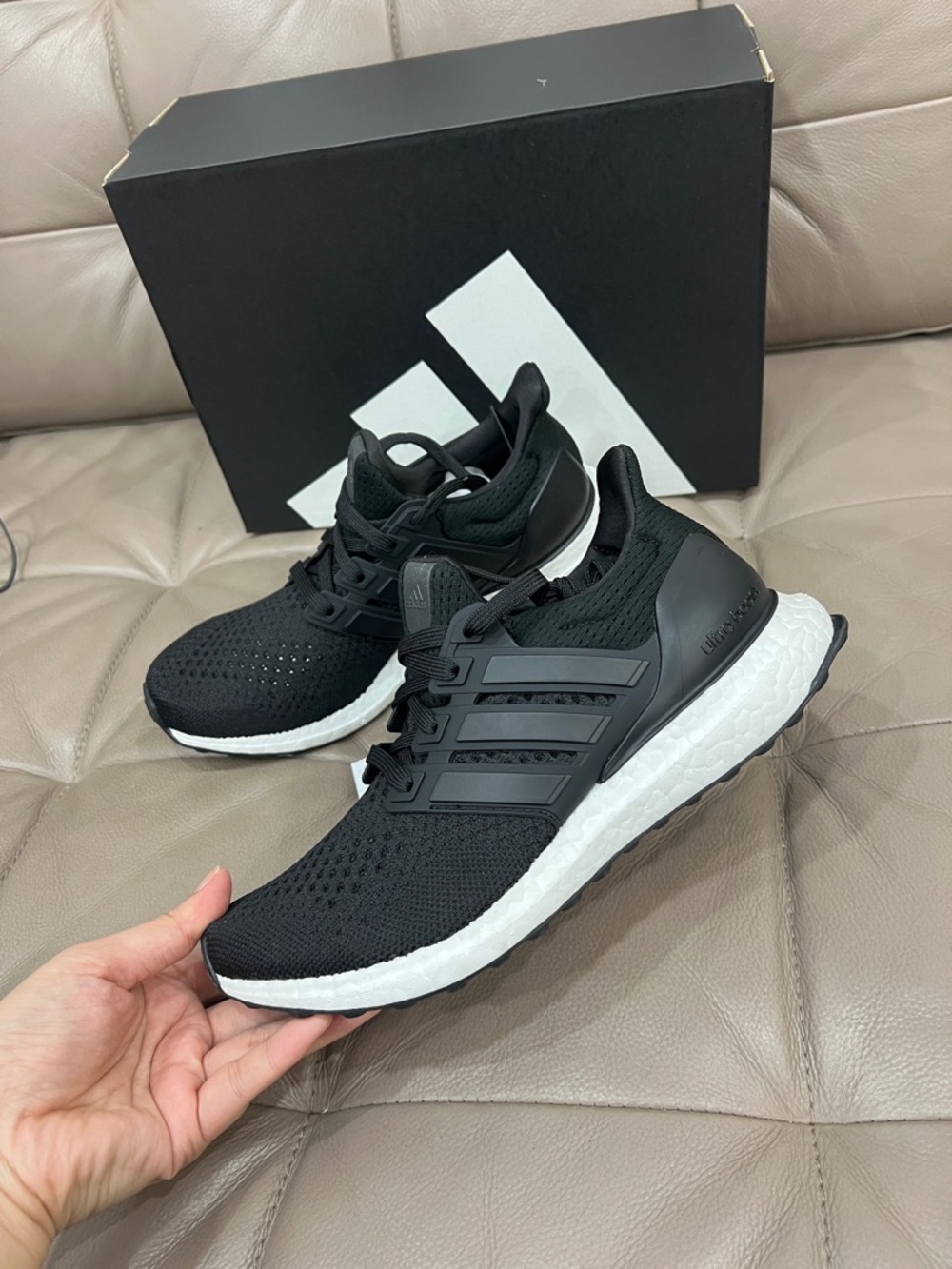NWT adidas women ULTRABOOST 1.0 SHOES
Szie 6.5 Running smaller 1size